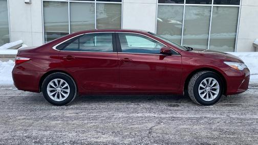 2017 Toyota Camry LE