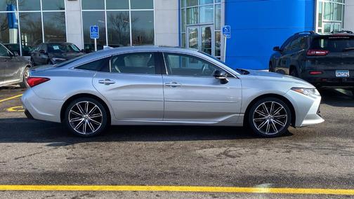 2022 Toyota Avalon Touring