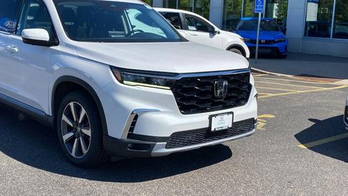 2023 Honda Pilot Elite