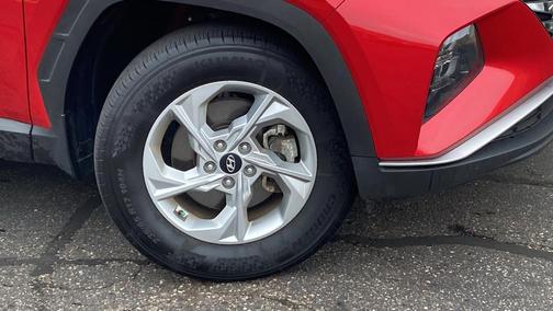 2023 Hyundai TUCSON SE