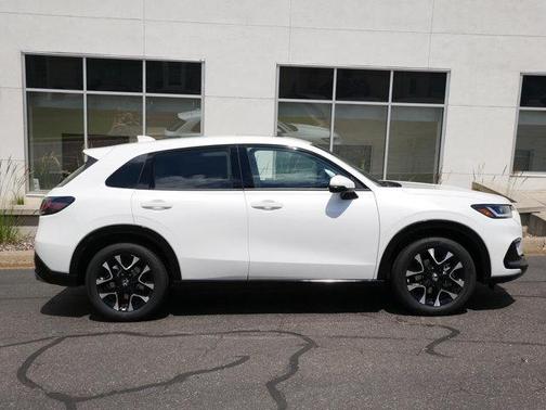 Platinum White 2026 Honda HR-V EX-L
