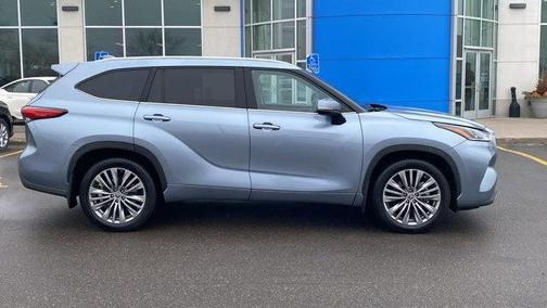 2021 Toyota Highlander Platinum