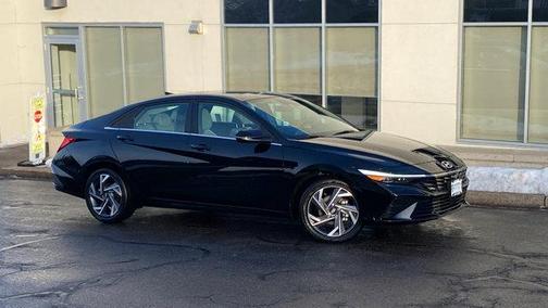 2025 Hyundai ELANTRA HEV Limited