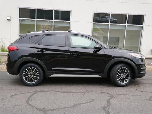 2021 Hyundai TUCSON SEL