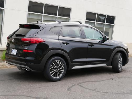 2021 Hyundai TUCSON SEL