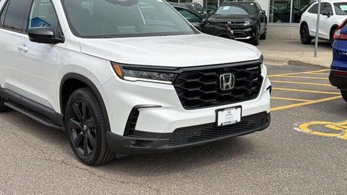 Platinum White Pearl 2025 Honda Pilot Black Edition