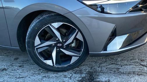 2023 Hyundai ELANTRA Limited