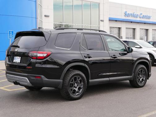 2025 Honda Pilot TrailSport