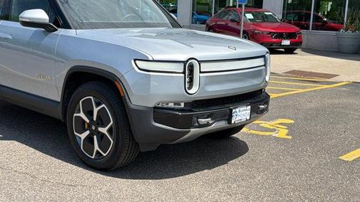 Silver 2023 Rivian R1S Adventure Quad Motor Large Pack