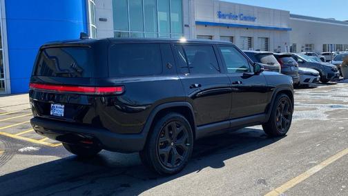 2023 Rivian R1S Adventure Quad Motor Large Pack