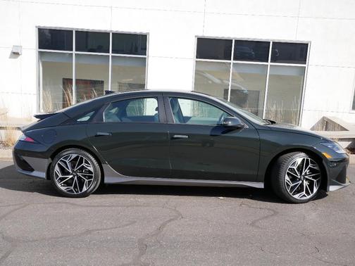 2023 Hyundai IONIQ 6 SEL