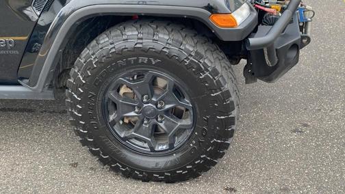 2022 Jeep Gladiator Sport