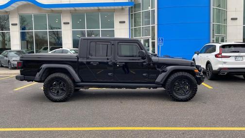 2022 Jeep Gladiator Sport