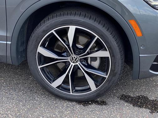 2022 Volkswagen Tiguan 2.0T SEL R-Line