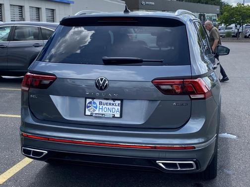 2022 Volkswagen Tiguan 2.0T SEL R-Line