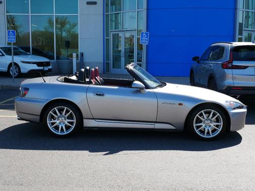 2005 Honda S2000 Base (M6)