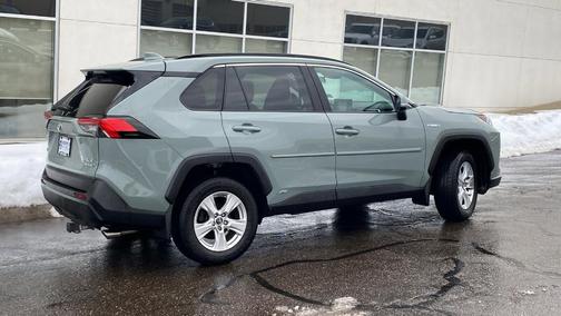 2019 Toyota RAV4 Hybrid XLE
