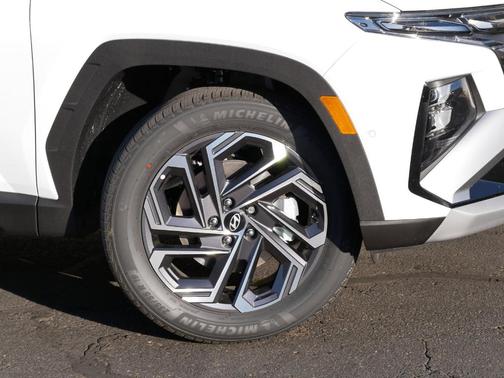 2025 Hyundai TUCSON Hybrid Limited
