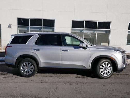 2025 Hyundai PALISADE SE