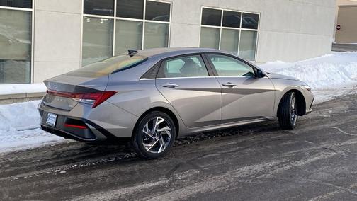 2025 Hyundai ELANTRA HEV Limited