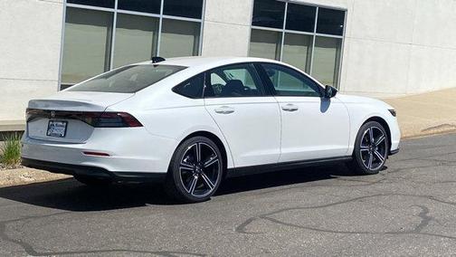 Platinum White 2026 Honda Accord SE