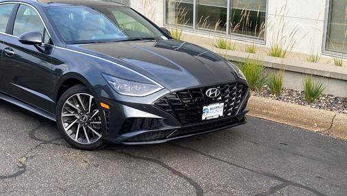 2023 Hyundai SONATA Limited