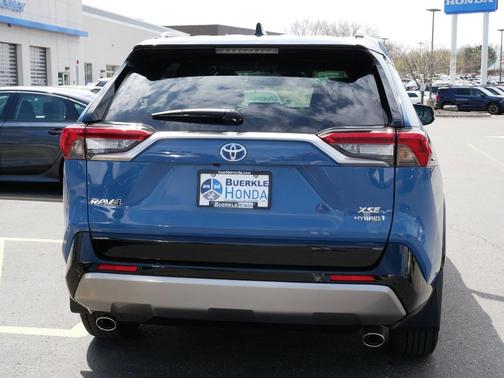 2024 Toyota RAV4 Hybrid XSE