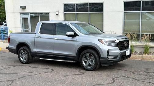 Lunar Silver Metallic 2023 Honda Ridgeline RTL-E