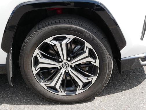 2022 Toyota RAV4 Prime XSE