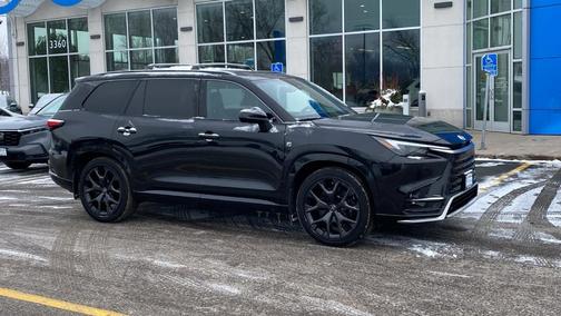 2024 Lexus TX 500h Luxury