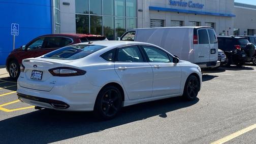 2016 Ford Fusion SE