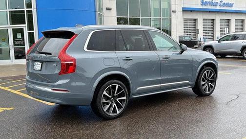 Silver 2023 Volvo XC90 B5 Plus