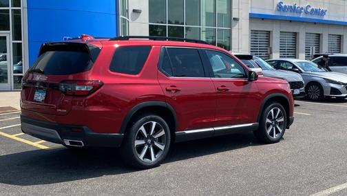 2025 Honda Pilot Touring