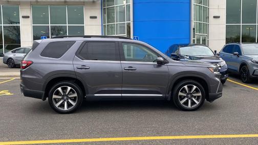 2023 Honda Pilot Touring