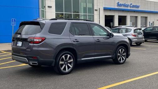 2023 Honda Pilot Touring