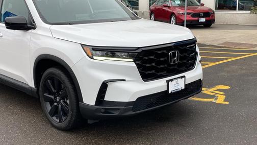 2025 Honda Pilot Black Edition