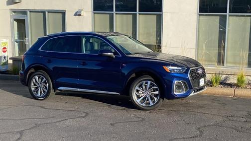 2023 Audi Q5 45 S line Premium Plus