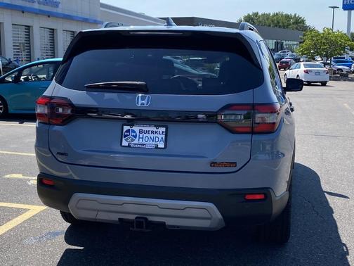 2023 Honda Pilot TrailSport