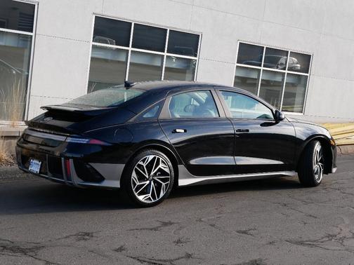 2023 Hyundai IONIQ 6 SEL
