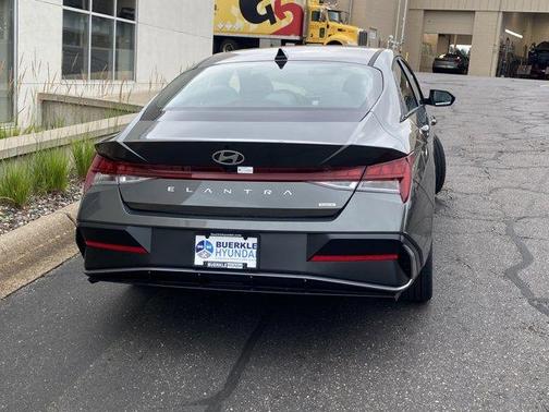 2025 Hyundai ELANTRA HEV Limited