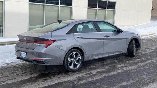 2023 Hyundai ELANTRA Limited