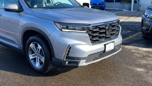 2023 Honda Pilot EX-L 8-Passenger