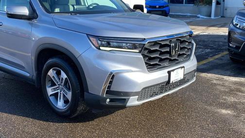 2023 Honda Pilot EX-L 8-Passenger