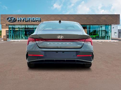 2025 Hyundai ELANTRA HEV Limited