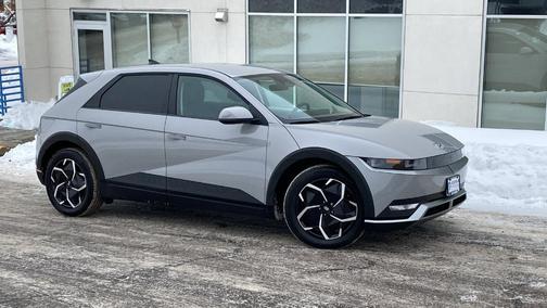 2023 Hyundai IONIQ 5 SE