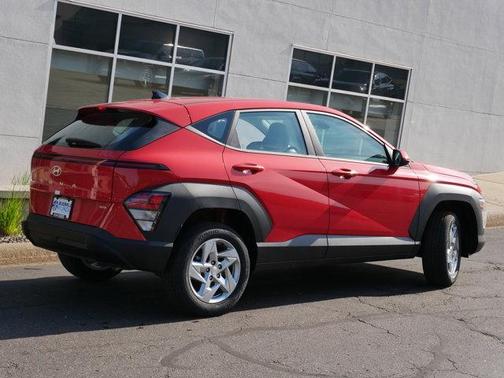 2025 Hyundai KONA SE