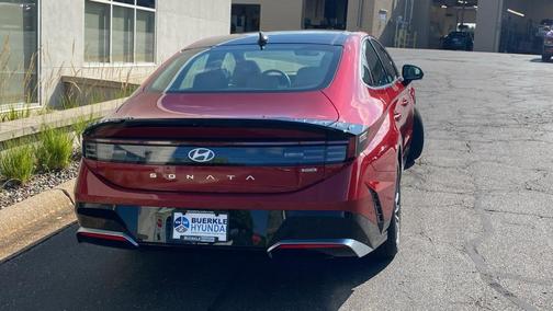2025 Hyundai SONATA Hybrid Limited