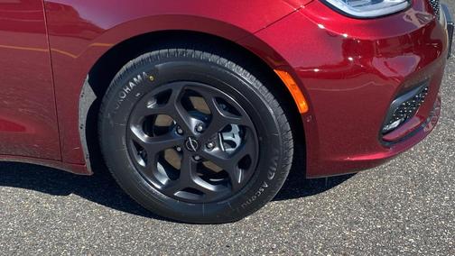 2021 Chrysler Pacifica Hybrid Touring L