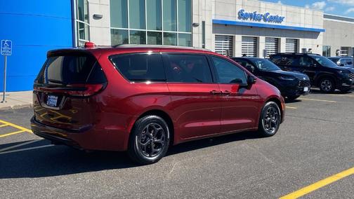 2021 Chrysler Pacifica Hybrid Touring L