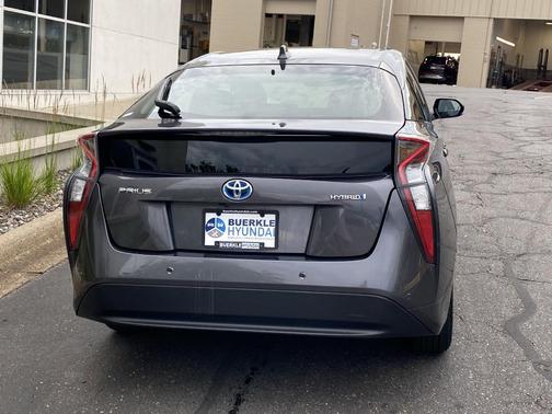 2017 Toyota Prius Four